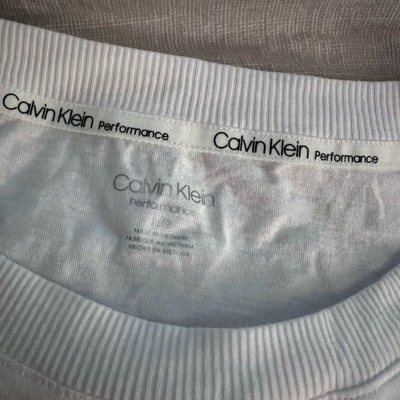 Calvin Klein performance - Picture 2 of 2